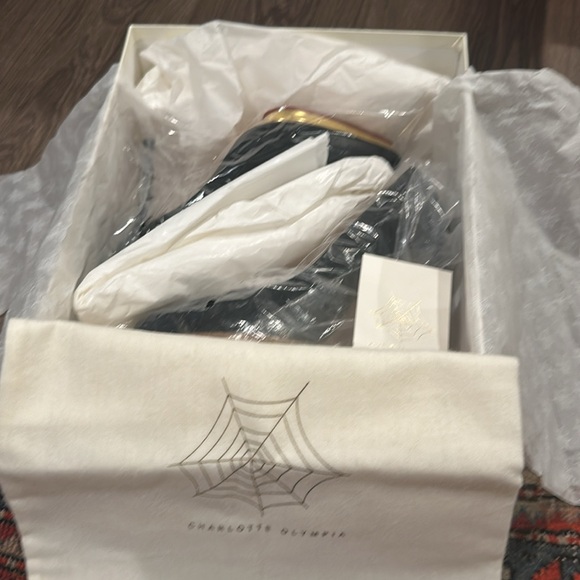 CHARLOTTE OLYMPIA DEBBIE - Picture 4 of 5